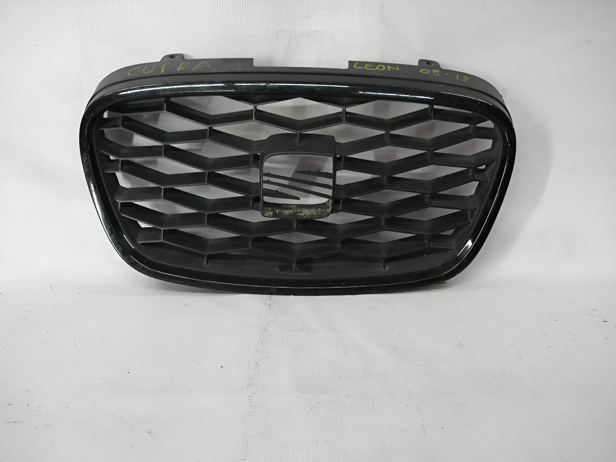 Seat Leon 2012 Parrilla Delantera Usado Original