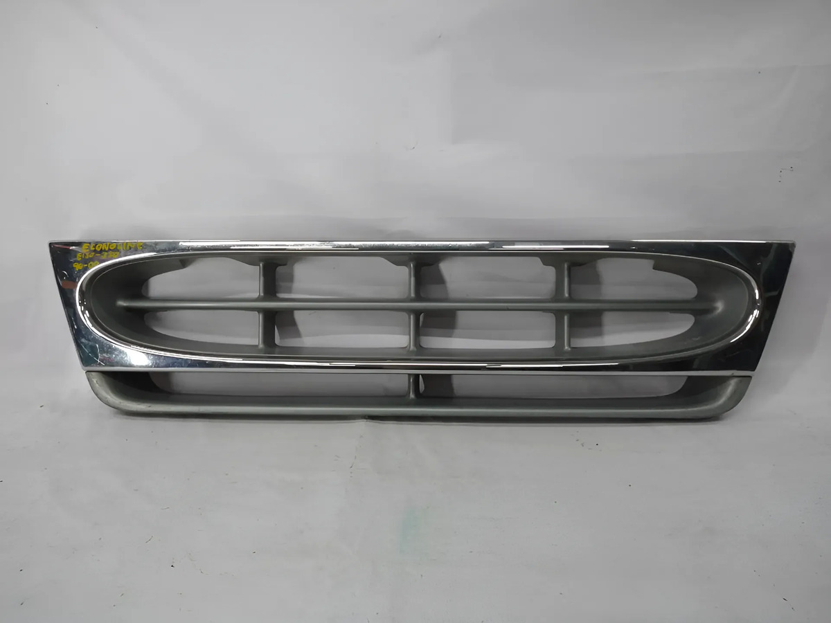 Ford Econoline 1997 - 2002 Parrilla Delantera Usado Original