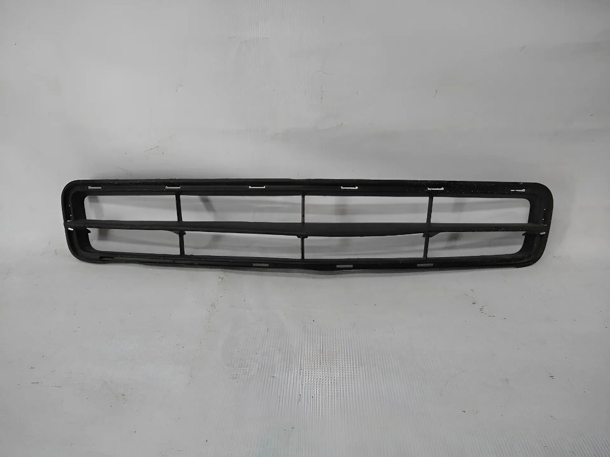 Chevrolet Malibu 2008 - 2012 Rejilla Delantera Usado Original