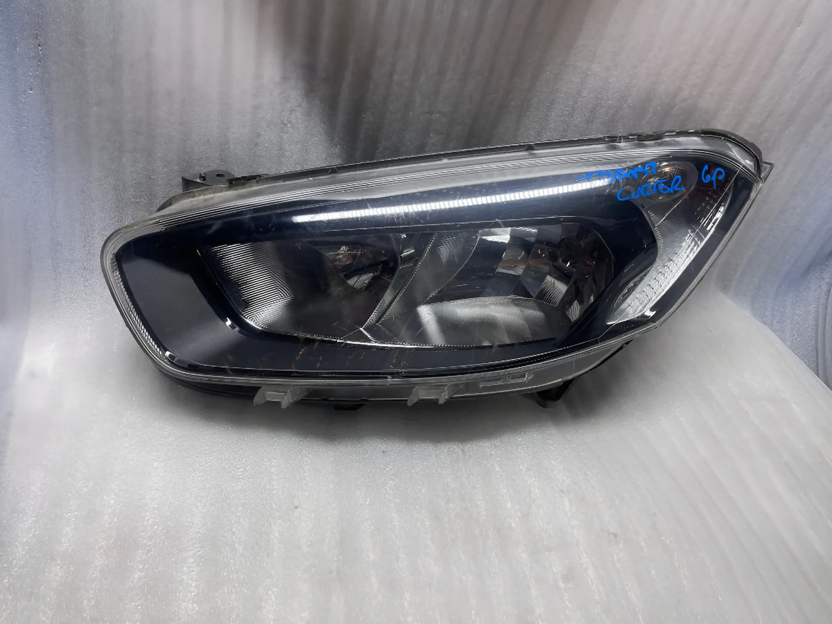 Ford Transit 2021 - 2024 Faro Izquierdo Usado Original