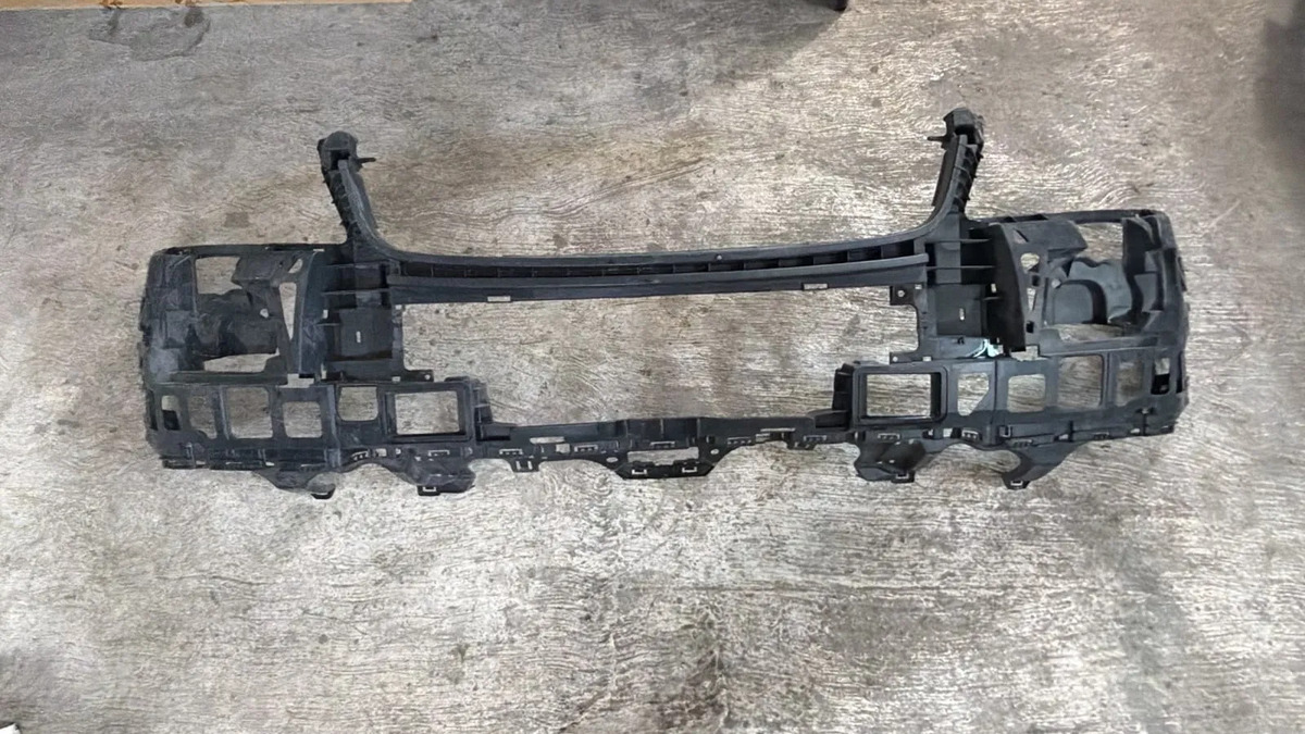 Inserto Fascia Delantera Mercedes Benz Ml 2006-2008 Usado Negro
