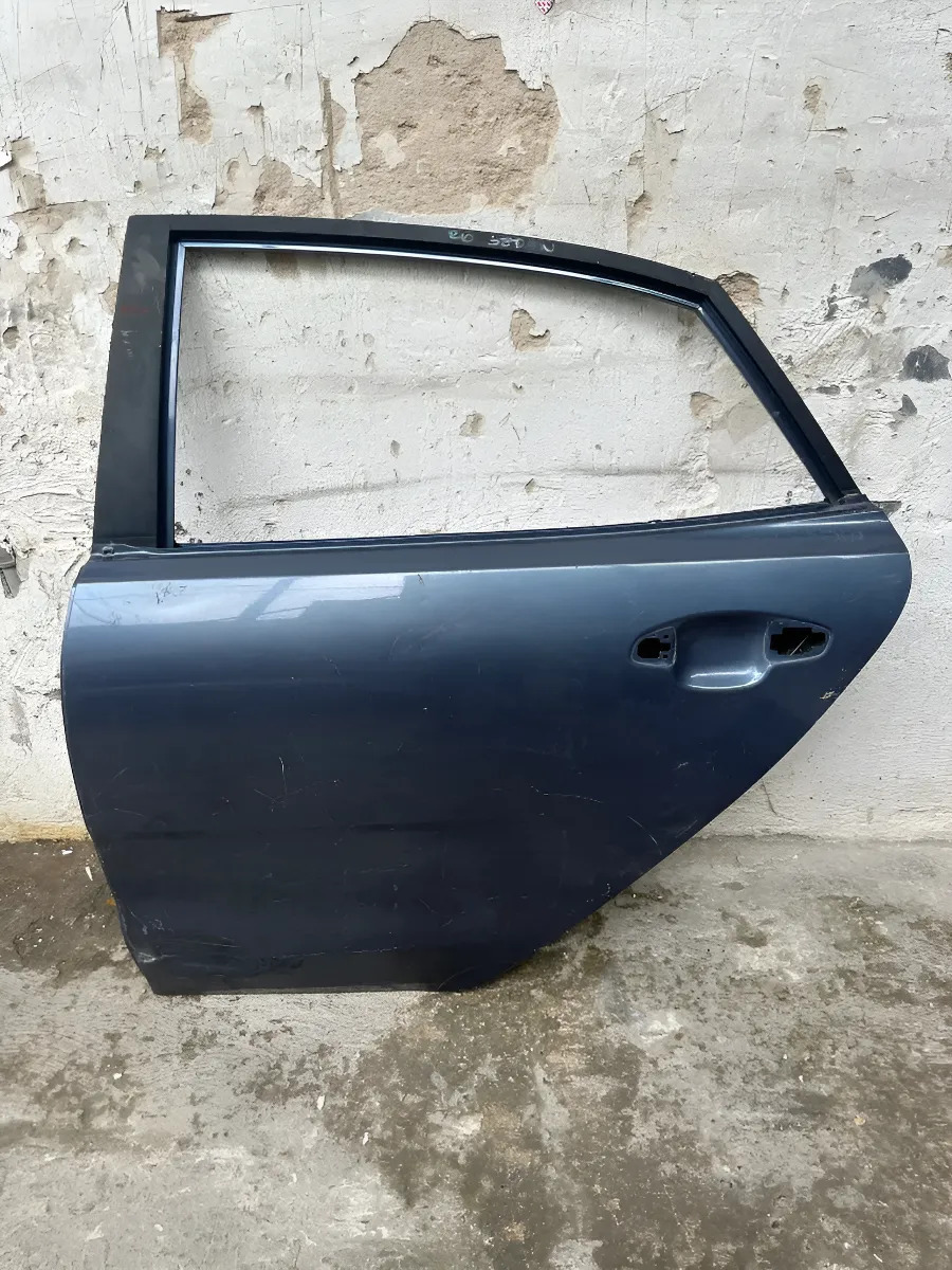 Kia Rio 2018 - 2023 Puerta Usado Original