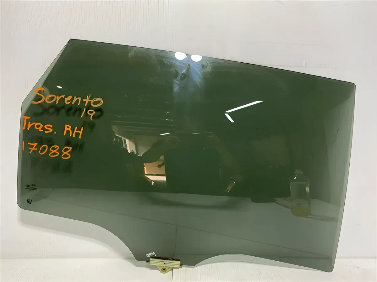 Vidrio Puerta Trasero(a) Derecho(a) Kia Sorento 2019 4