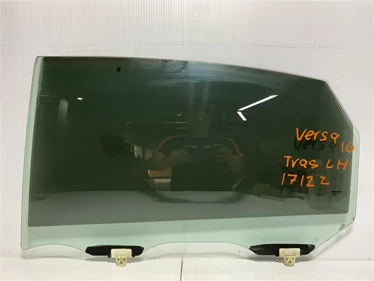 Vidrio Puerta Trasero(a) Izquierdo(a) Nissan Versa 2016 4