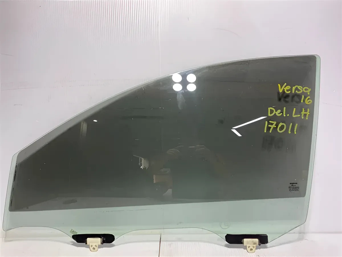Vidrio Puerta Delantero(a) Izquierdo(a) Nissan Versa 2016 4