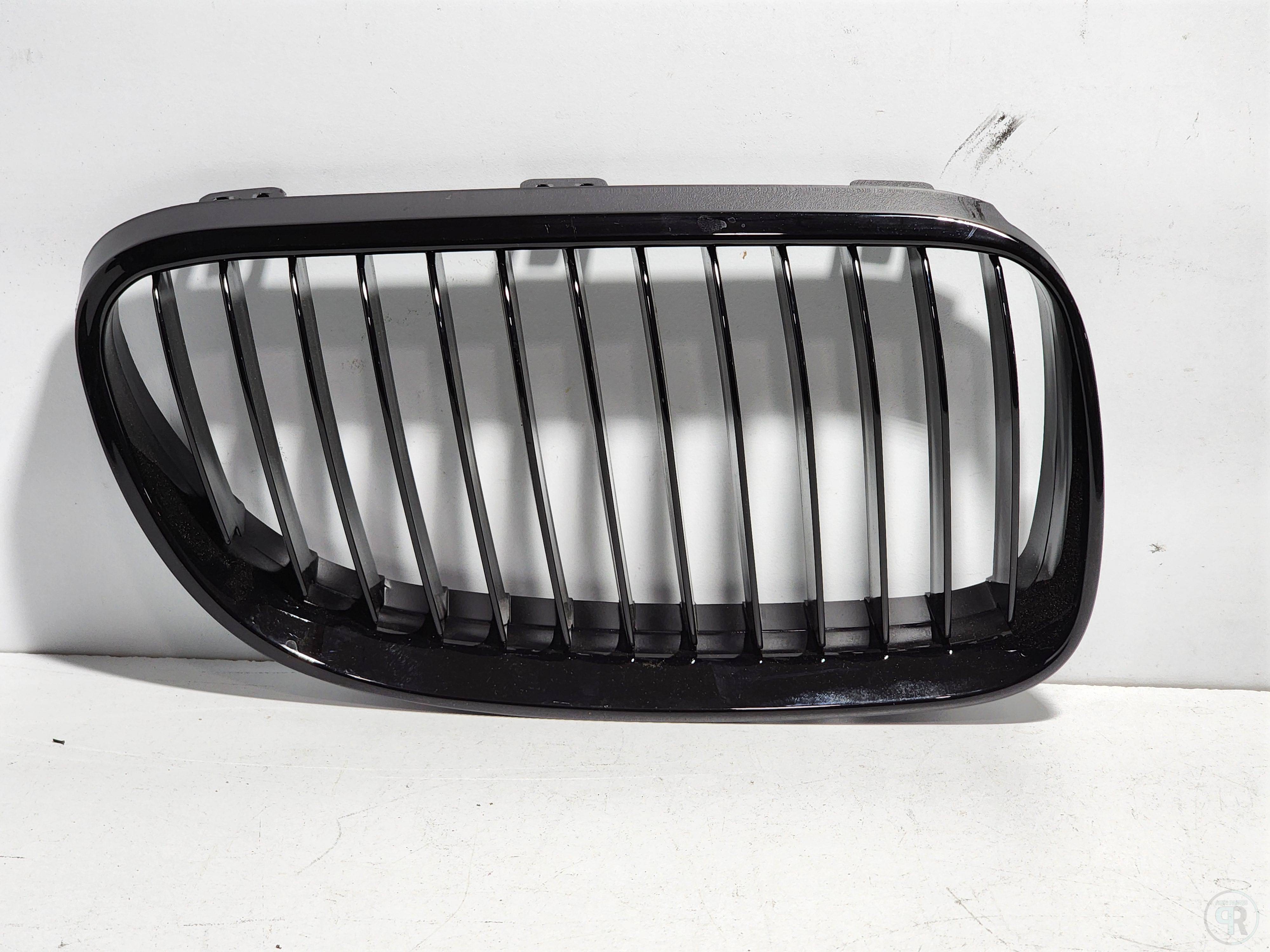 Bmw Serie 5 2008 - 2010 Parrilla Delantera Derecho Usado Generico