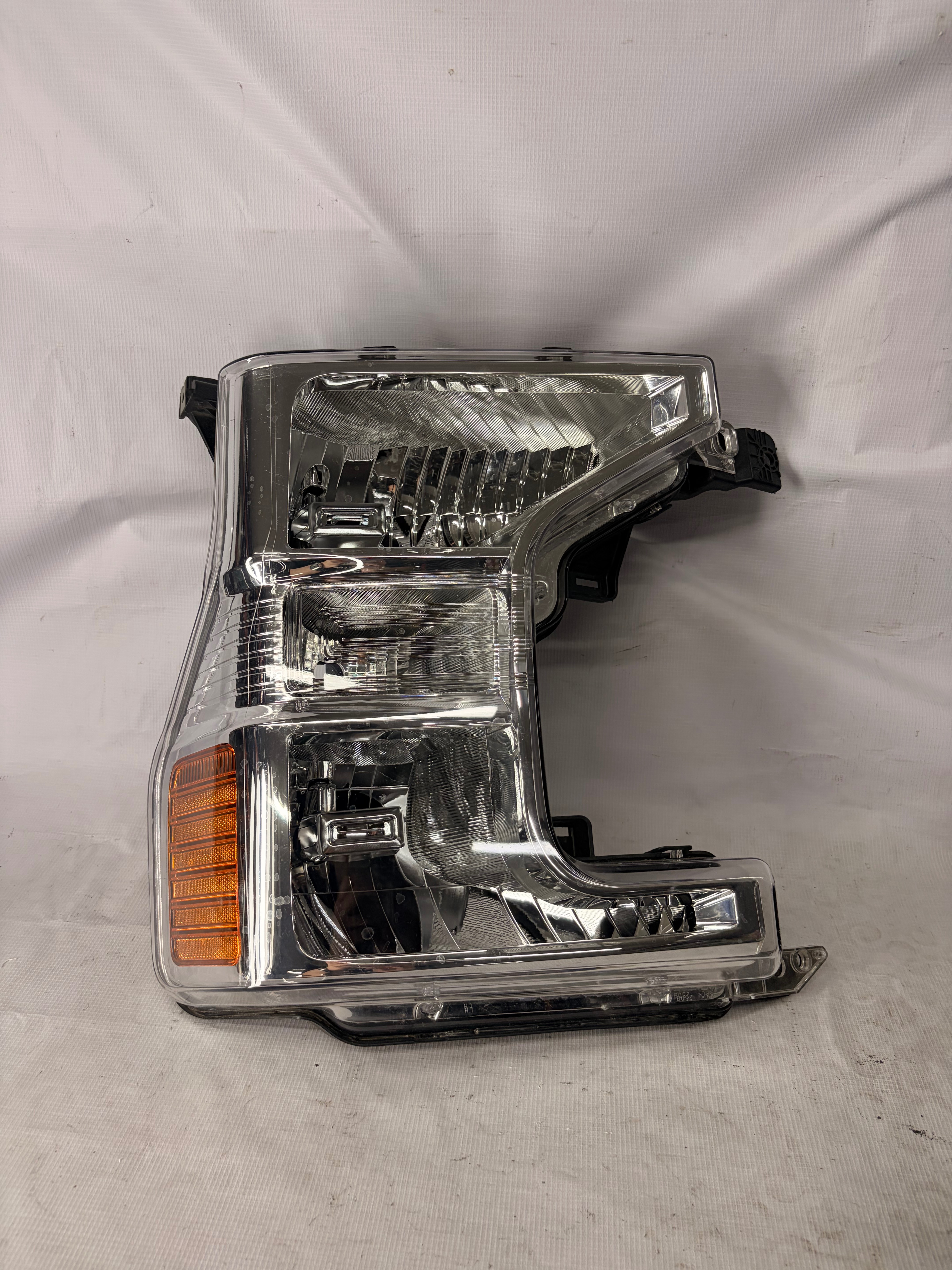 Ford F-250 2020 - 2022 Faro Derecho Usado Original