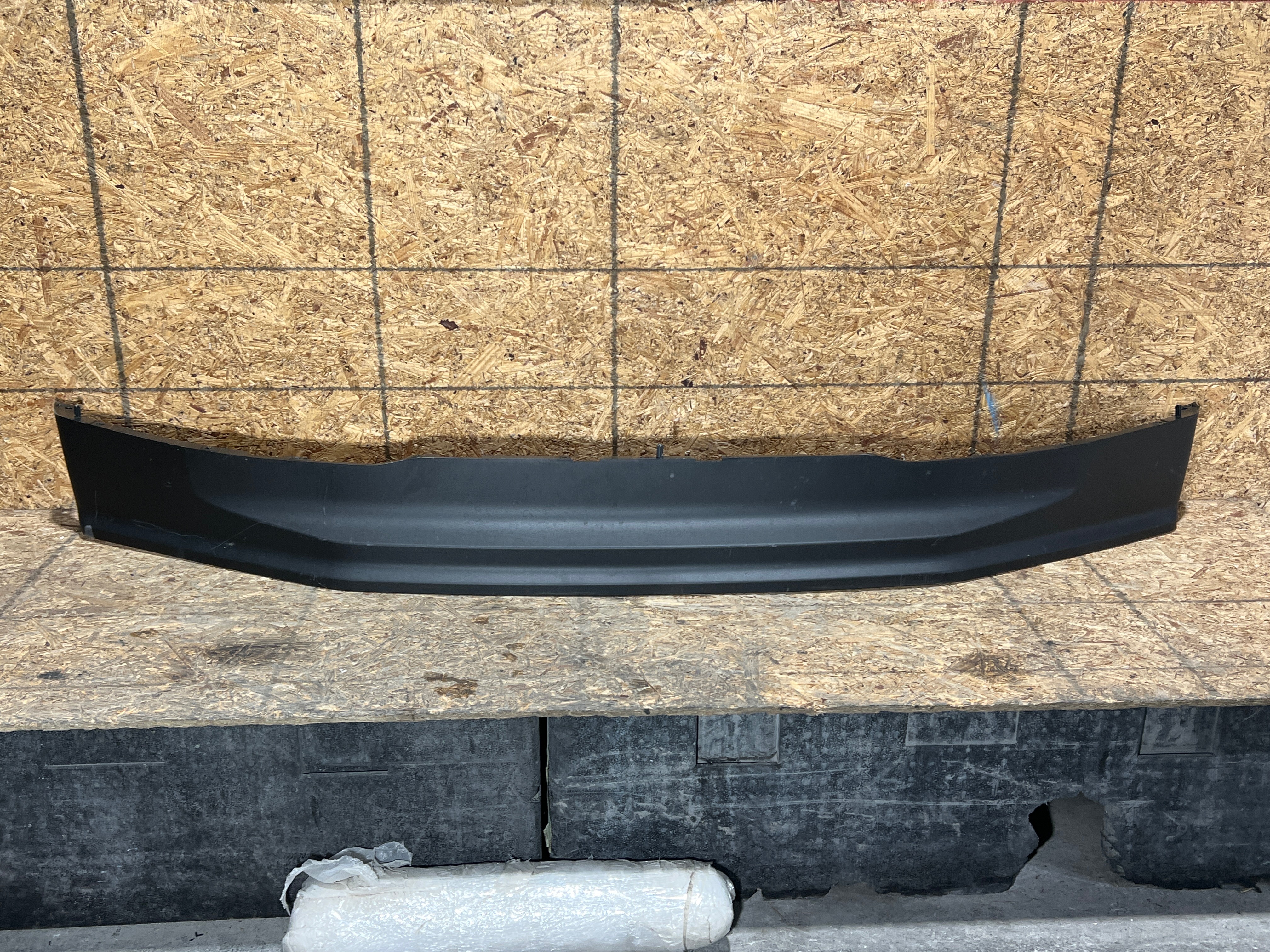 Ford F-250 2024 - 2026 Spoiler Delantera Usado Original