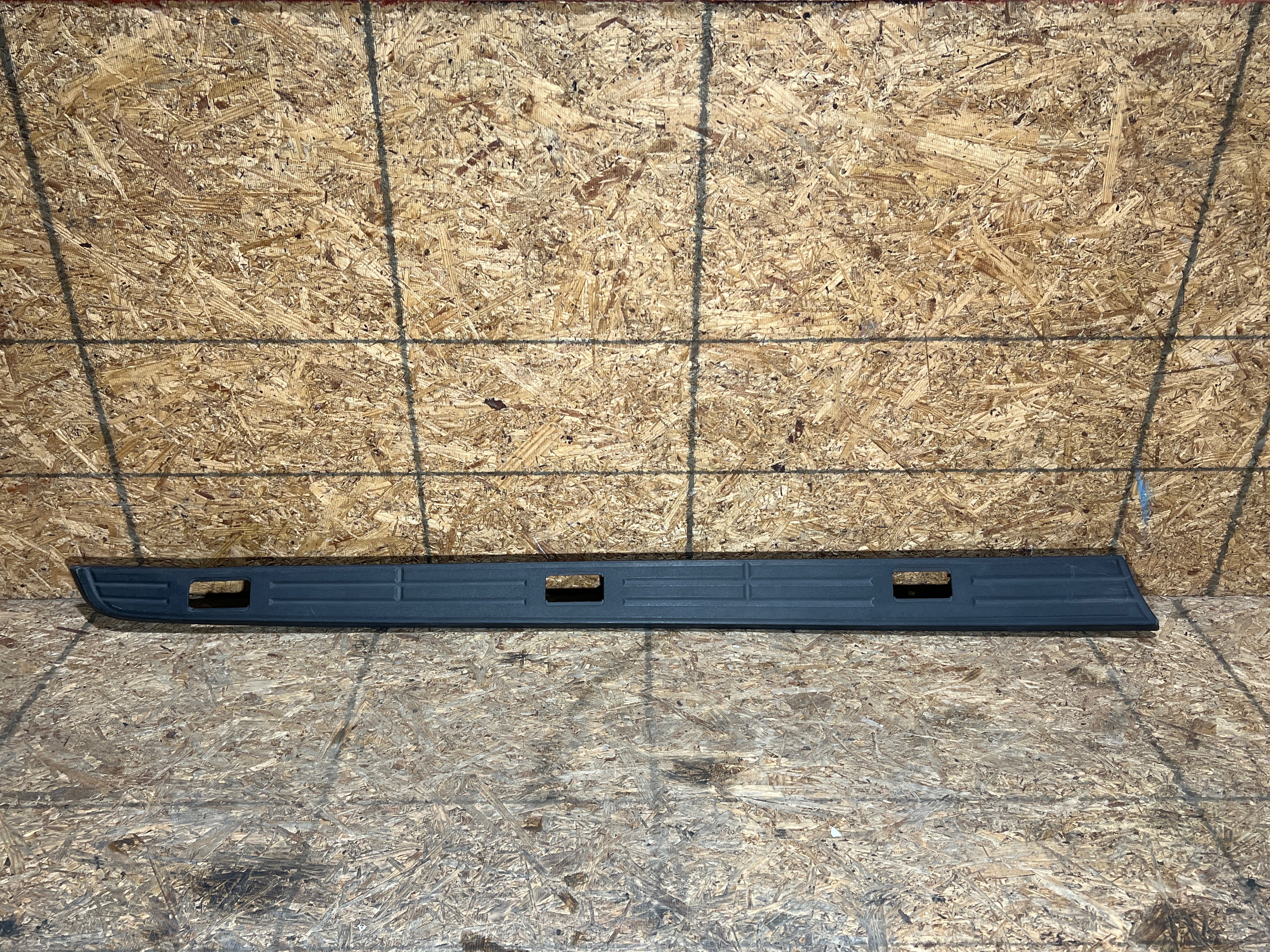 Ford Ranger 2019 - 2023 Moldura Derecho Usado Original