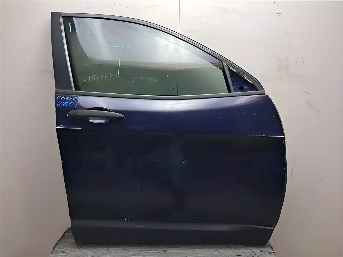 Puerta Delantero(a) Derecho(a) Electrica Jeep Cherokee 2015