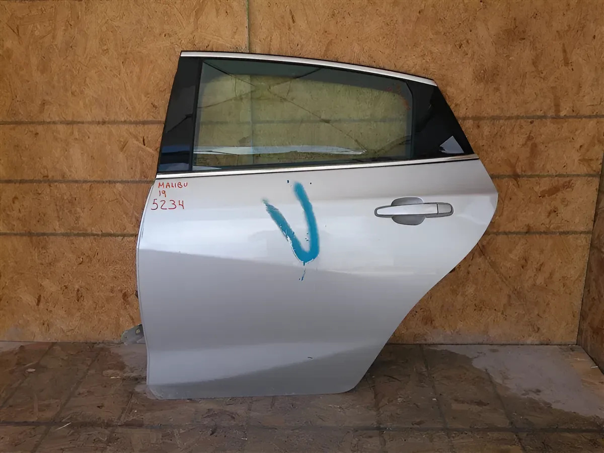 Puerta Trasero(a) Izquierdo(a) Electrica Chevrolet Malibu