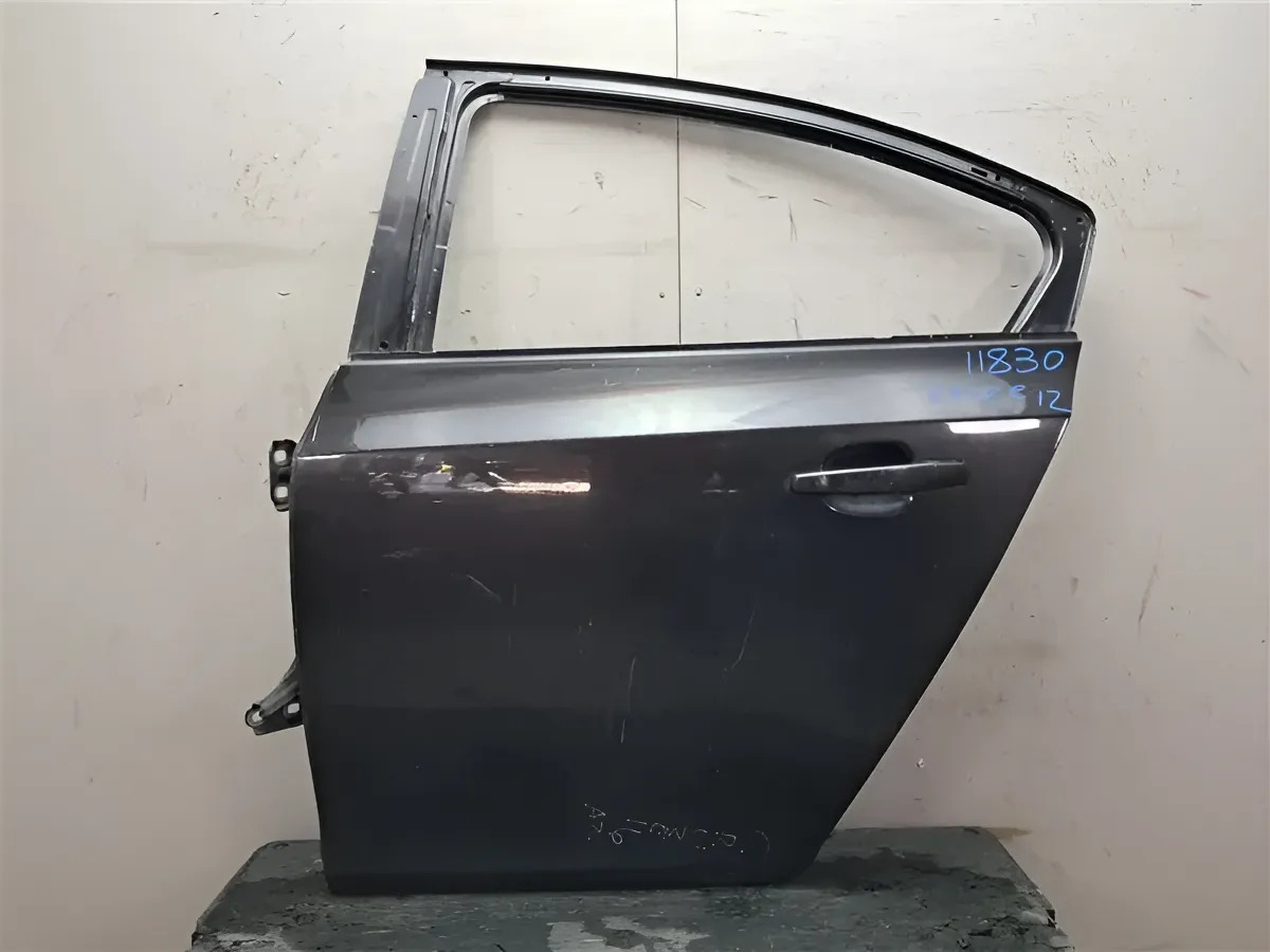 Puerta Trasero(a) Izquierdo(a) Cascaron Chevrolet Cruze