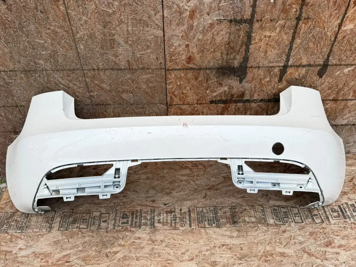 Fascia Trasera Tesla Model 3 2024 2025 2026 Detalle