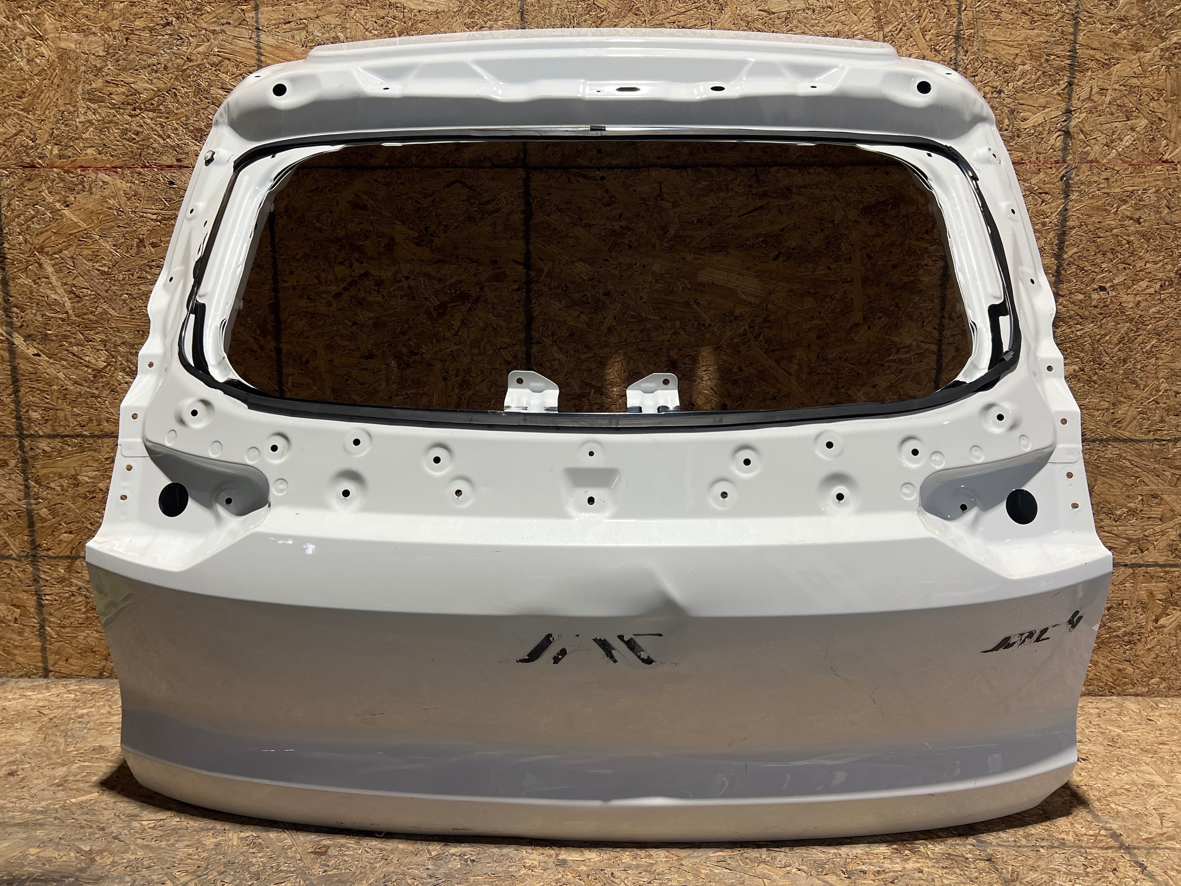Jac Sei 4 2025 - 2026 Cajuela Usado Original