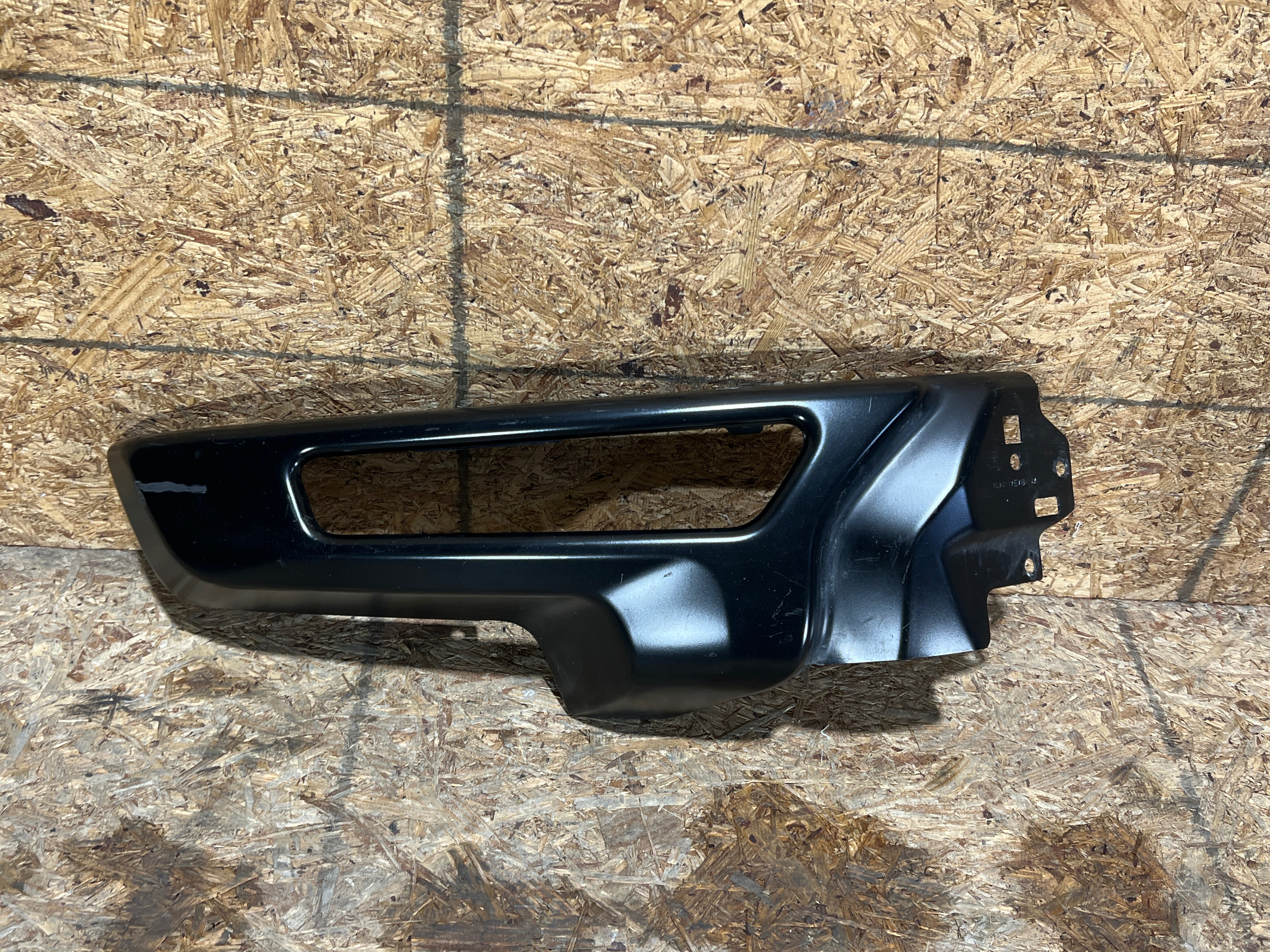 Ford Lobo 2024 - 2026 Aleta Delantera Derecho Usado Original