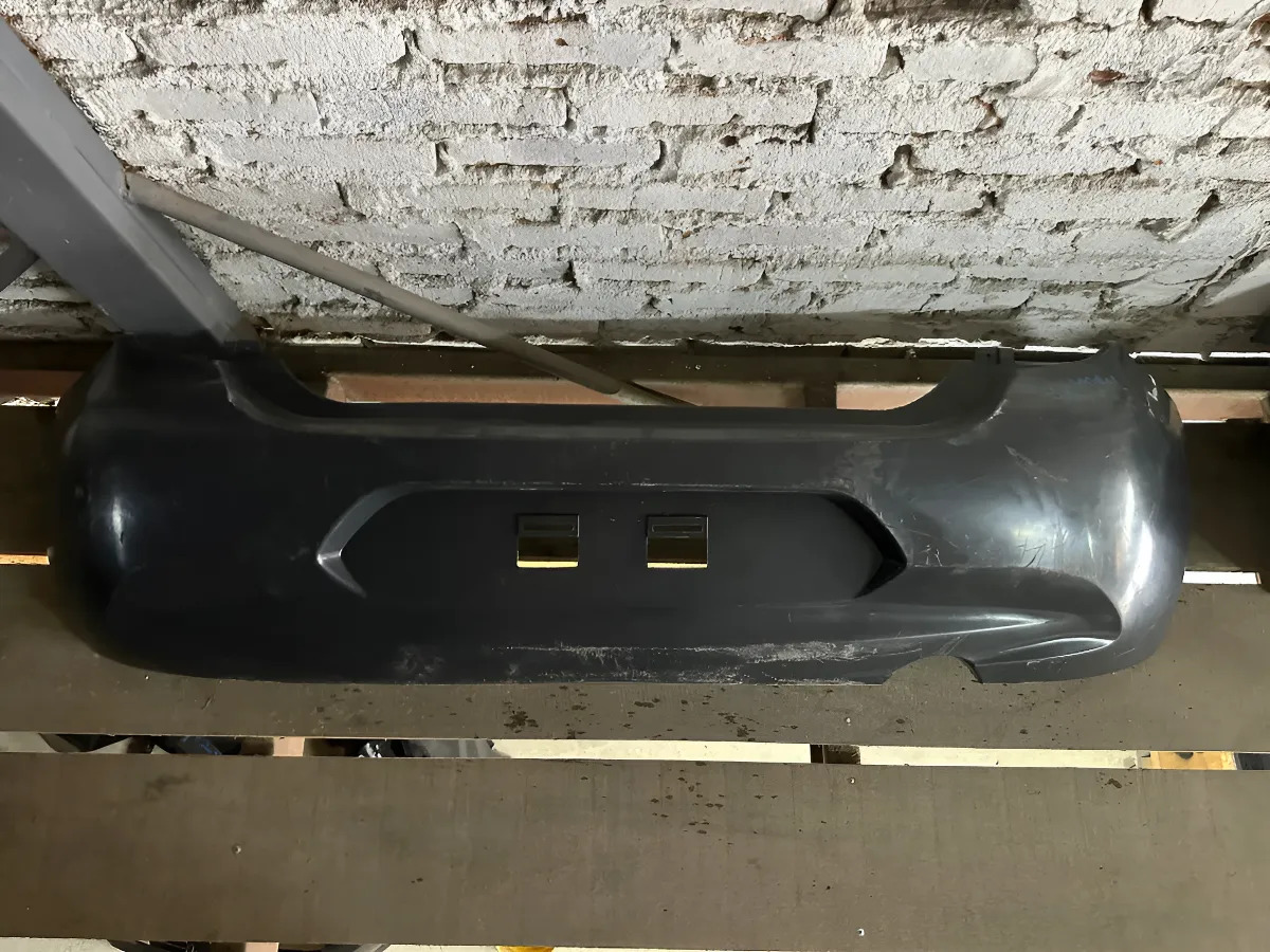 Nissan March 2014 - 2020 Fascia Trasera Usado Generico