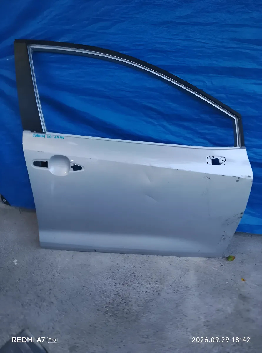 Puerta Delantera Derecha  Corolla 2020 2022 2024 2025 Delantera Derecha Gris