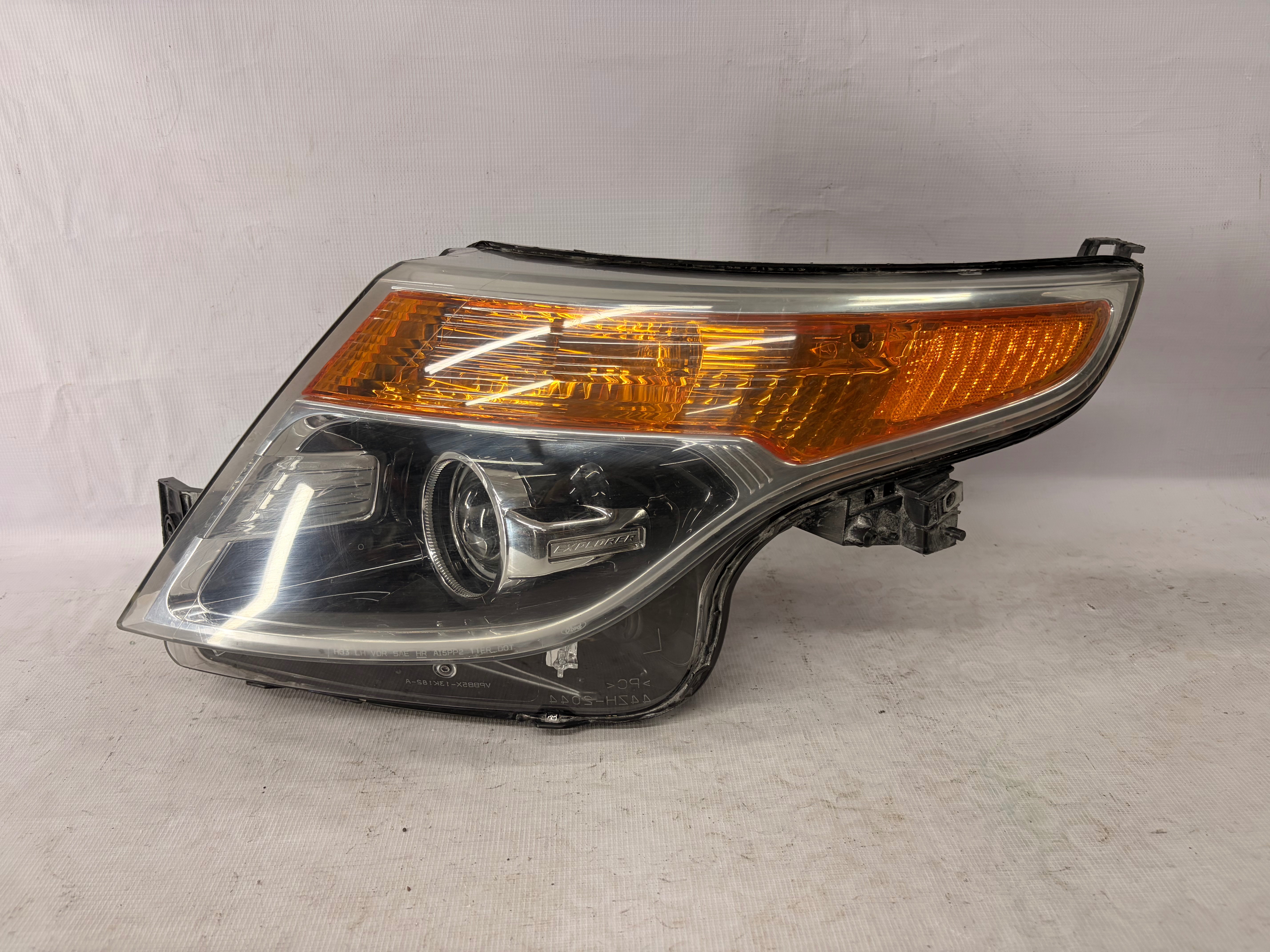 Ford Explorer 2011 - 2015 Faro Izquierdo Usado Original