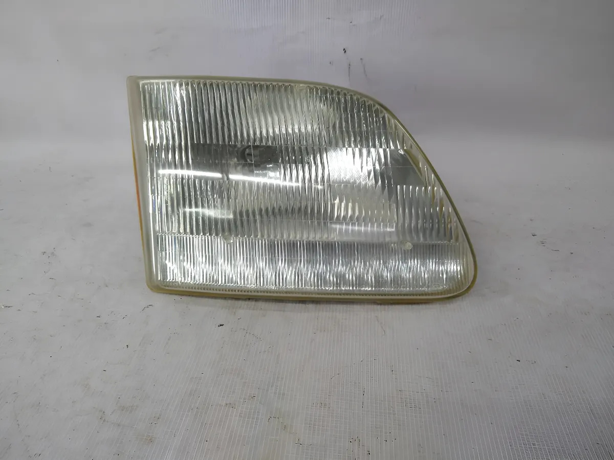Ford Lobo 1992 - 2003 Faro Derecho Usado Original