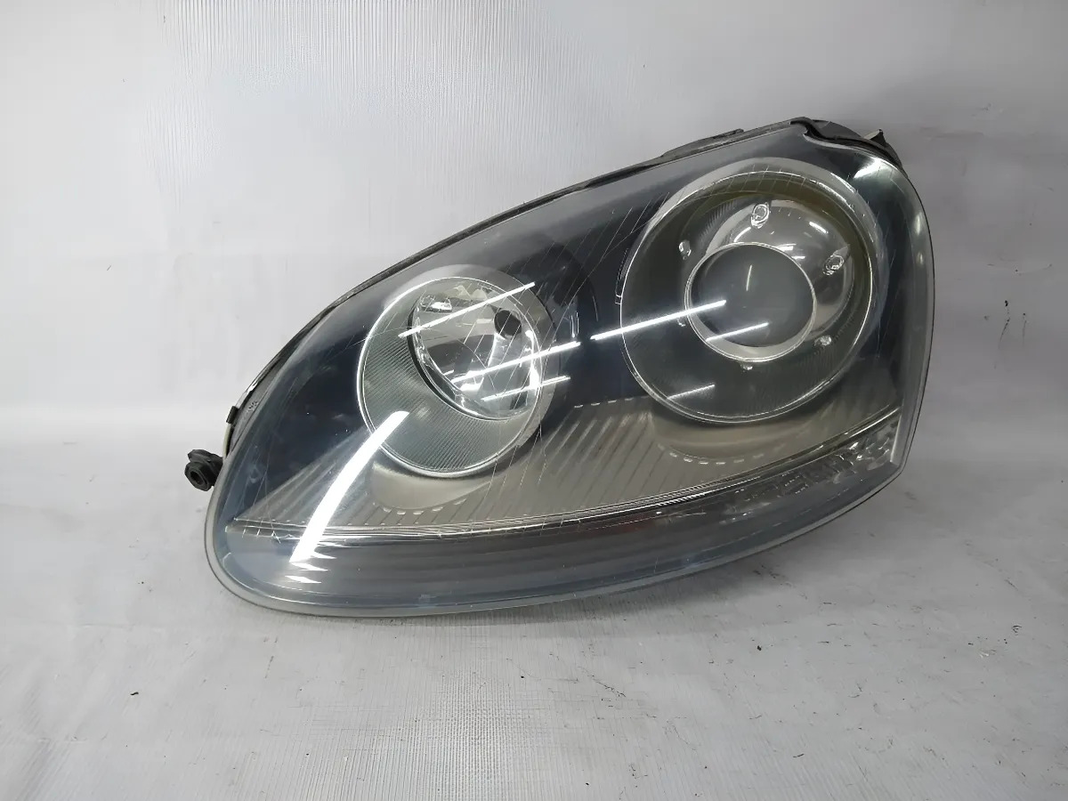 Volkswagen Golf 2006 - 2009 Faro Izquierdo Usado Original
