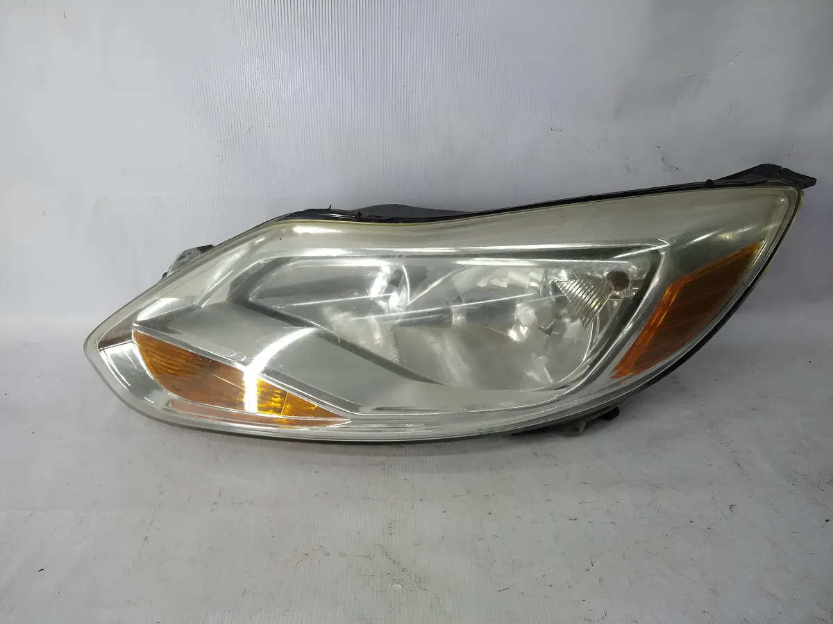 Ford Focus 2012 - 2014 Faro Izquierdo Usado Original