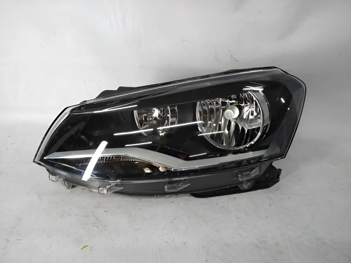 Volkswagen Gol 2013 - 2016 Faro Izquierdo Usado Generico