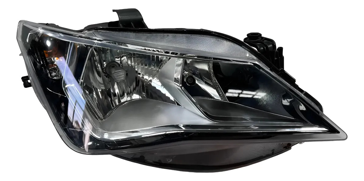 Seat Ibiza 2013 - 2017 Faro Derecho Usado Generico