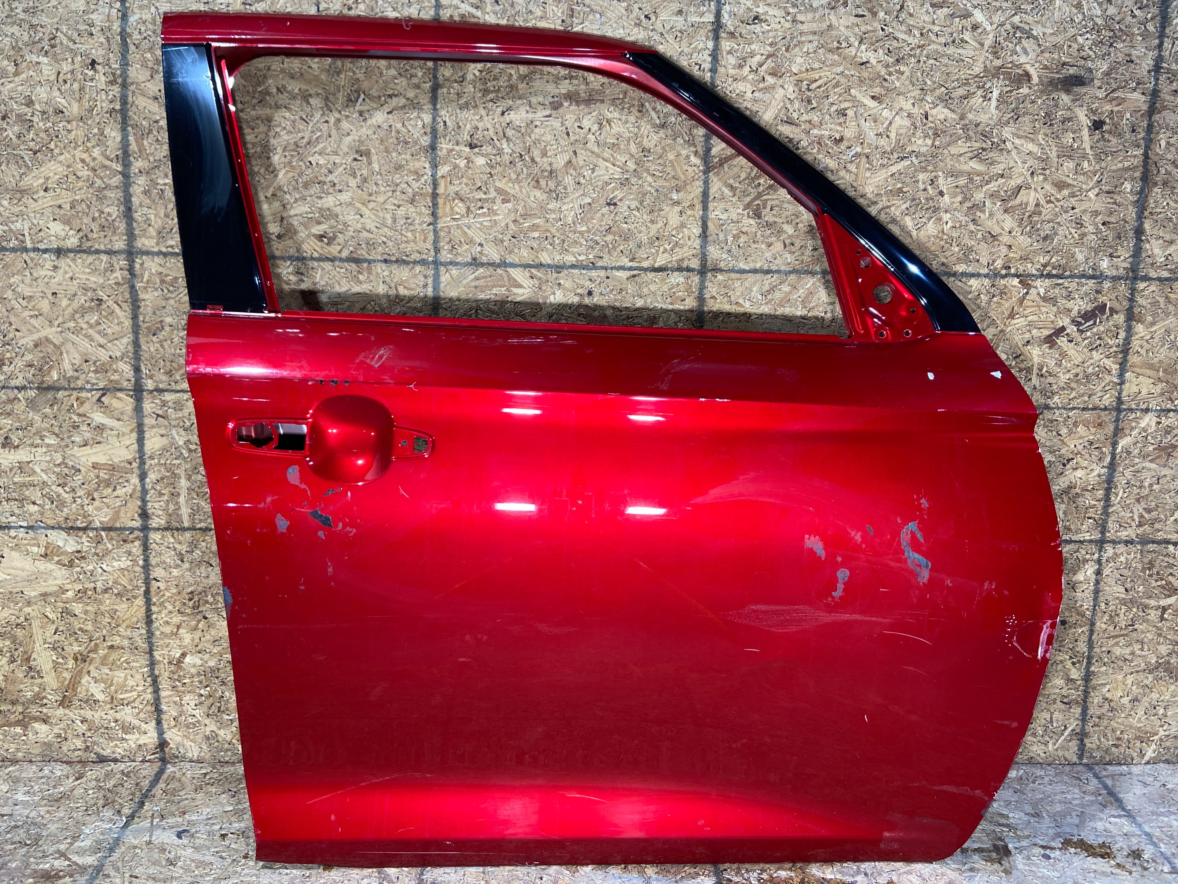Suzuki Swift 2025 - 2026 Puerta Delantera Derecho Usado Original