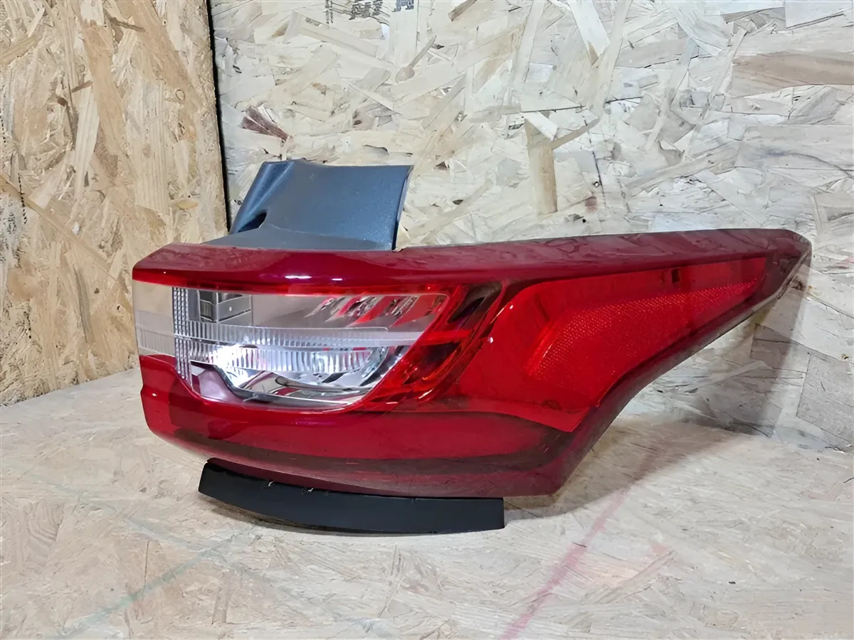 Calavera Exterior Derecho(a) Chevrolet Traverse 2019 5 - vista 1