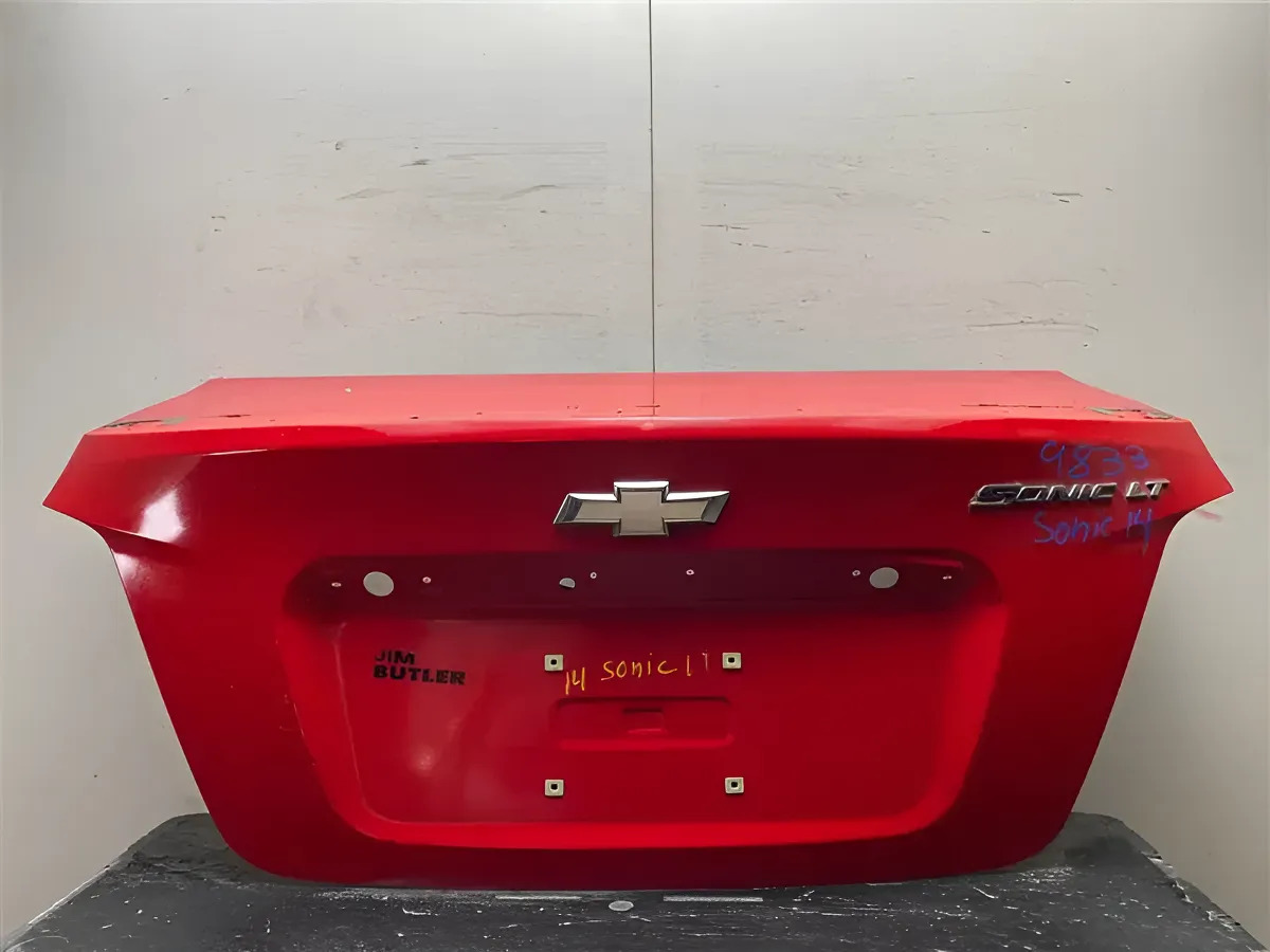Cajuela Chevrolet Sonic 2014 4 Puertas Original
