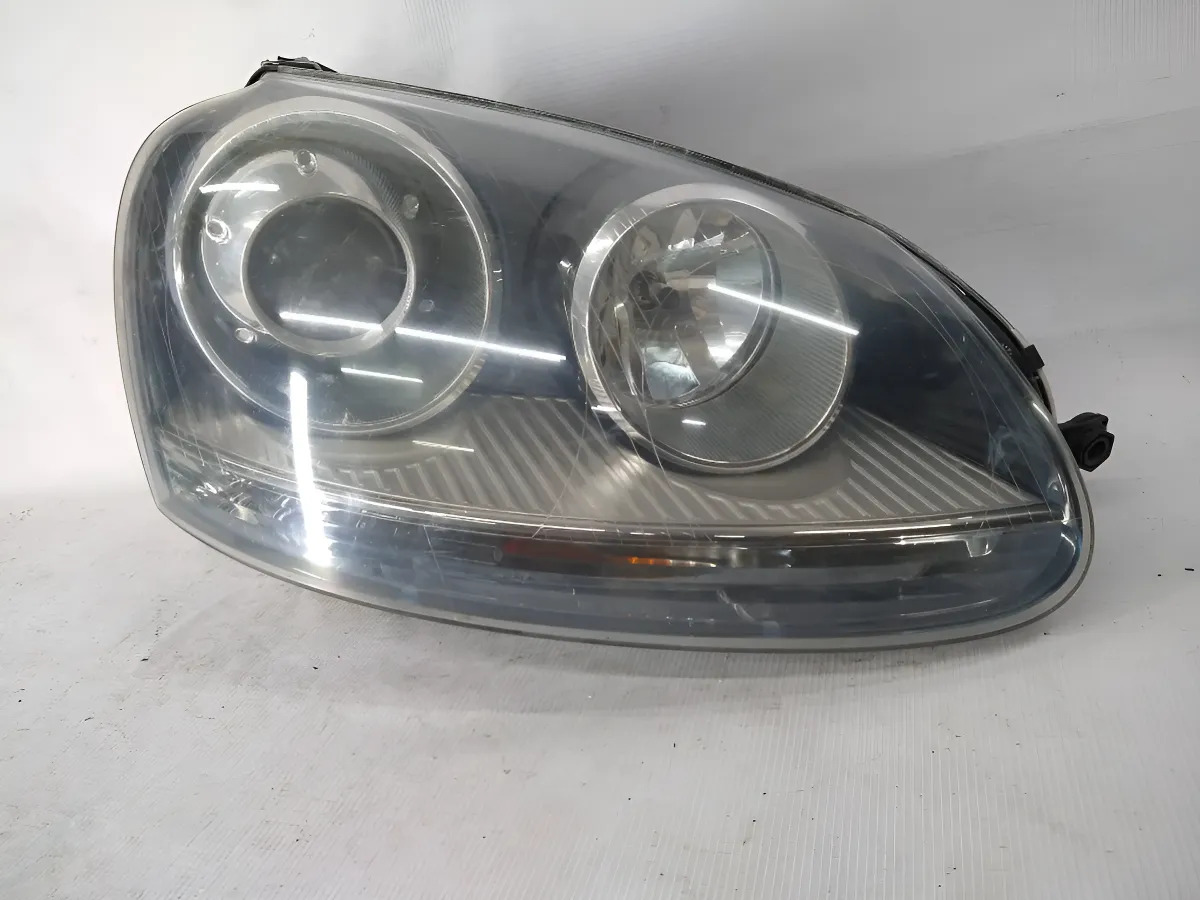 Volkswagen Golf 2006 - 2009 Faro Derecho Usado Original