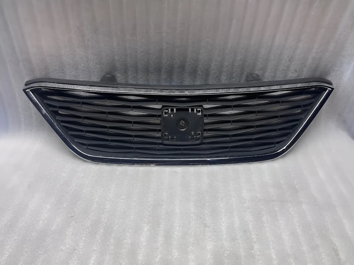 Seat Ibiza 2013 - 2017 Parrilla Usado Generico