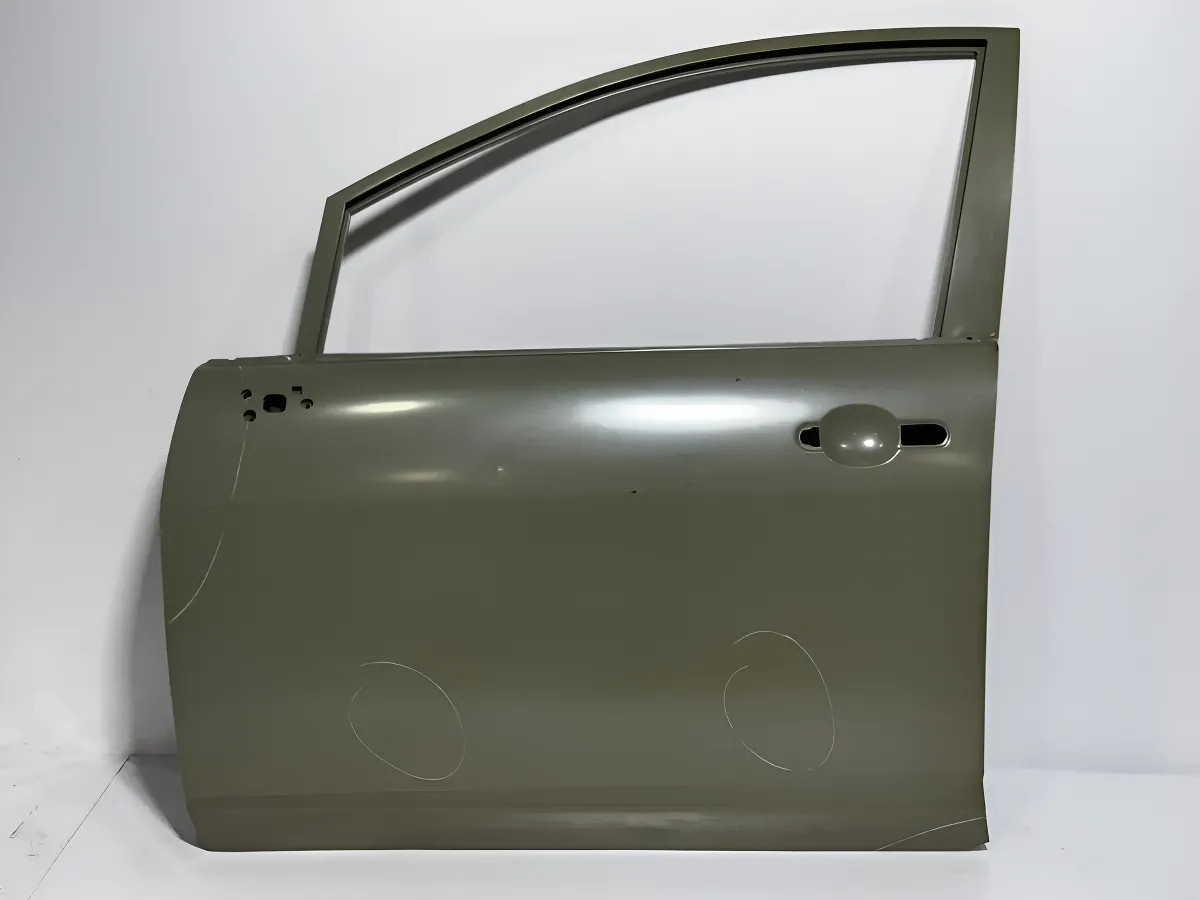 Puerta Delantera Nissan Tiida 2008 2010 2012 2015 2017 Delantera Izquierda Verde