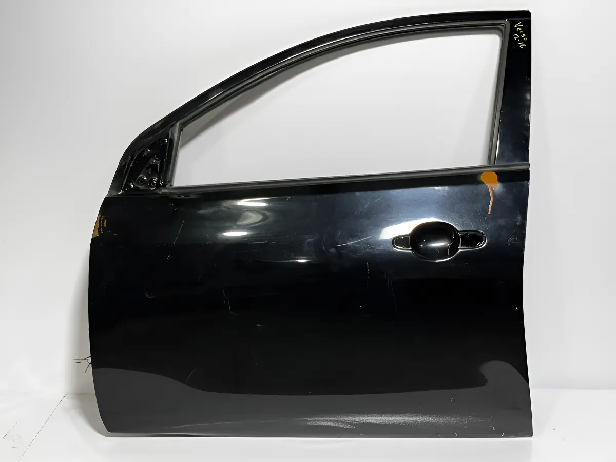 Nissan Versa 2012 - 2025 Puerta Delantera Izquierdo Nuevo Original