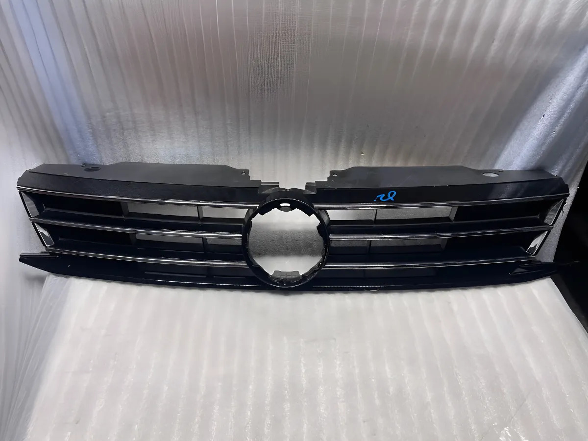 Volkswagen Jetta 2015 - 2018 Parrilla Usado Generico