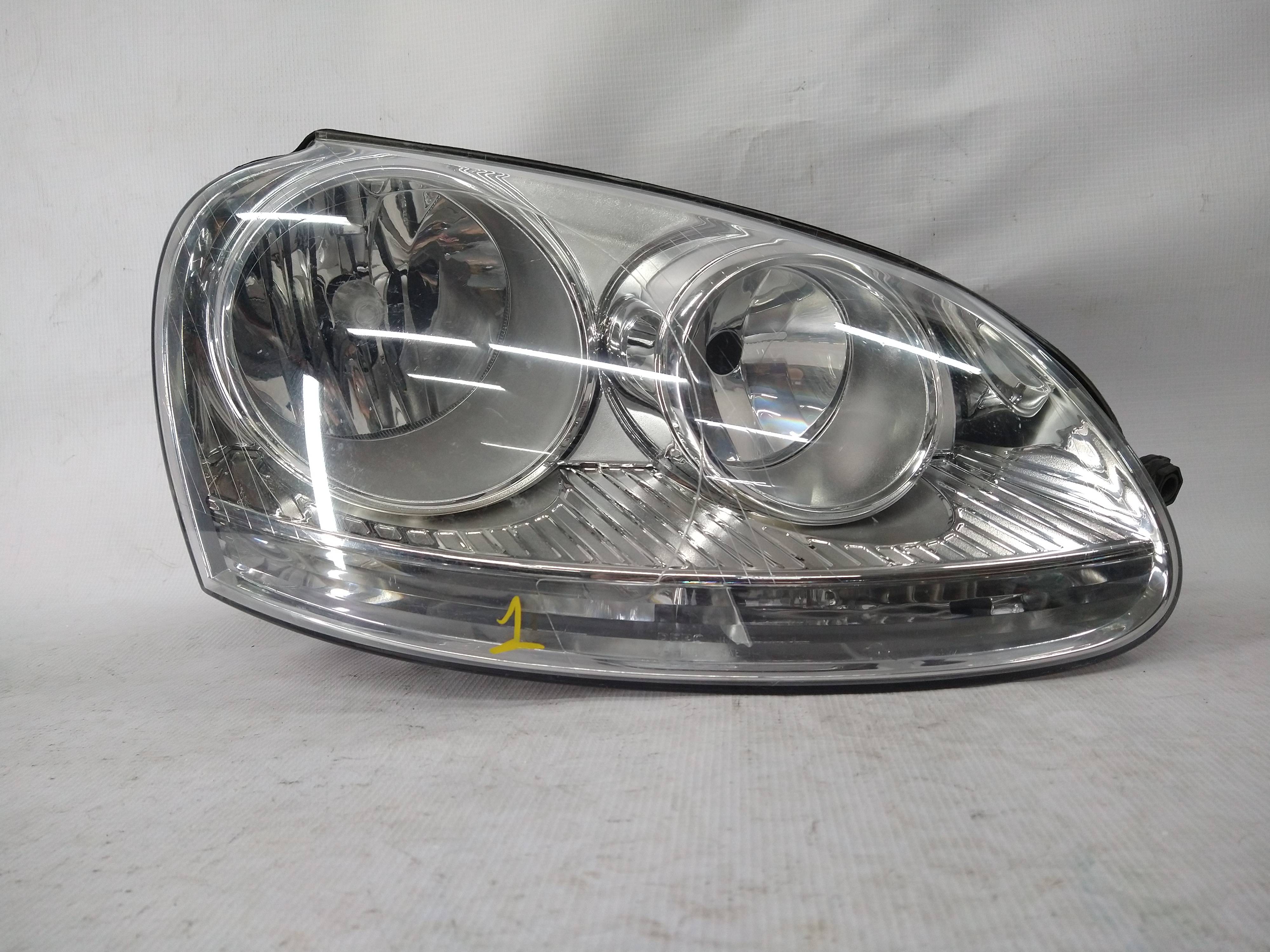 Volkswagen Bora 2005 - 2010 Faro Derecho Usado Original
