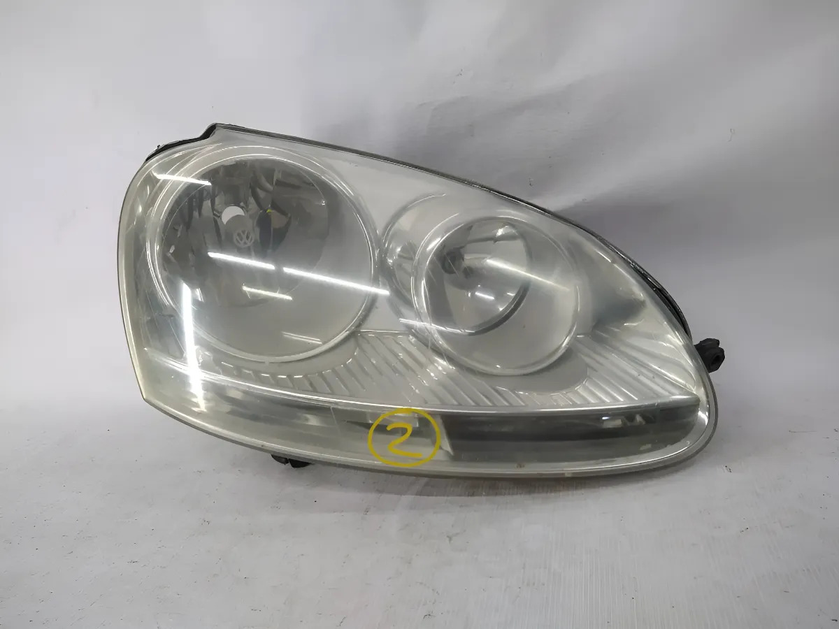 Volkswagen Bora 2005 - 2010 Faro Derecho Usado Original