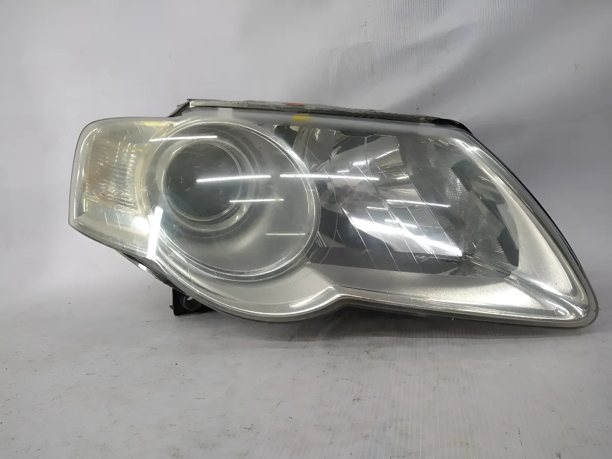 Volkswagen Passat 2006 - 2011 Faro Derecho Usado Original