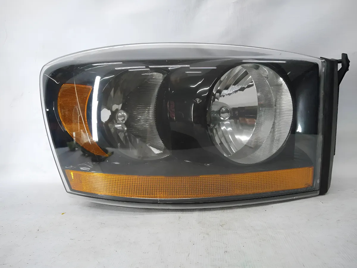 Dodge Ram 1500 2006 - 2008 Faro Derecho Usado Original