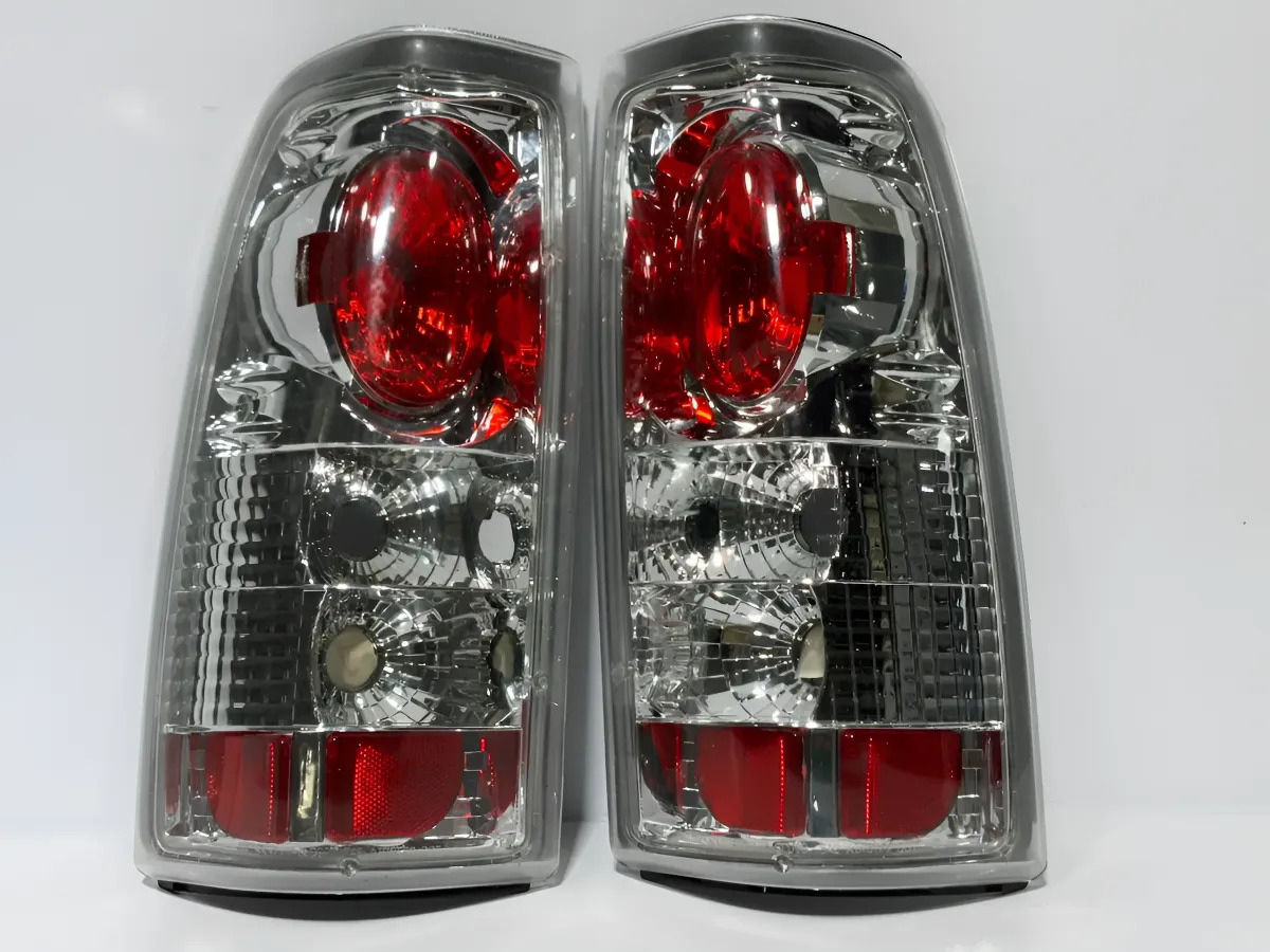 Chevrolet Silverado 1999 - 2002 Calavera Usado Generico
