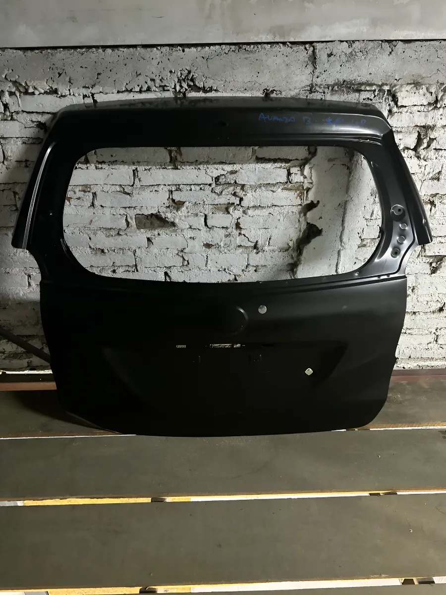 Toyota Avanza 2013 - 2018 quinta puerta Trasera Usado Generico
