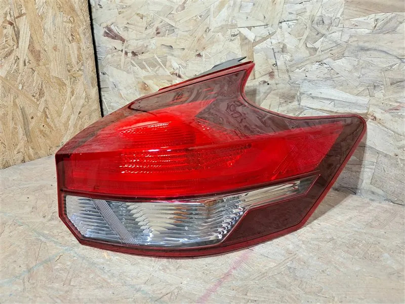 Calavera Exterior Derecho(a) Nissan Kicks 2020 5 Puertas - vista 1