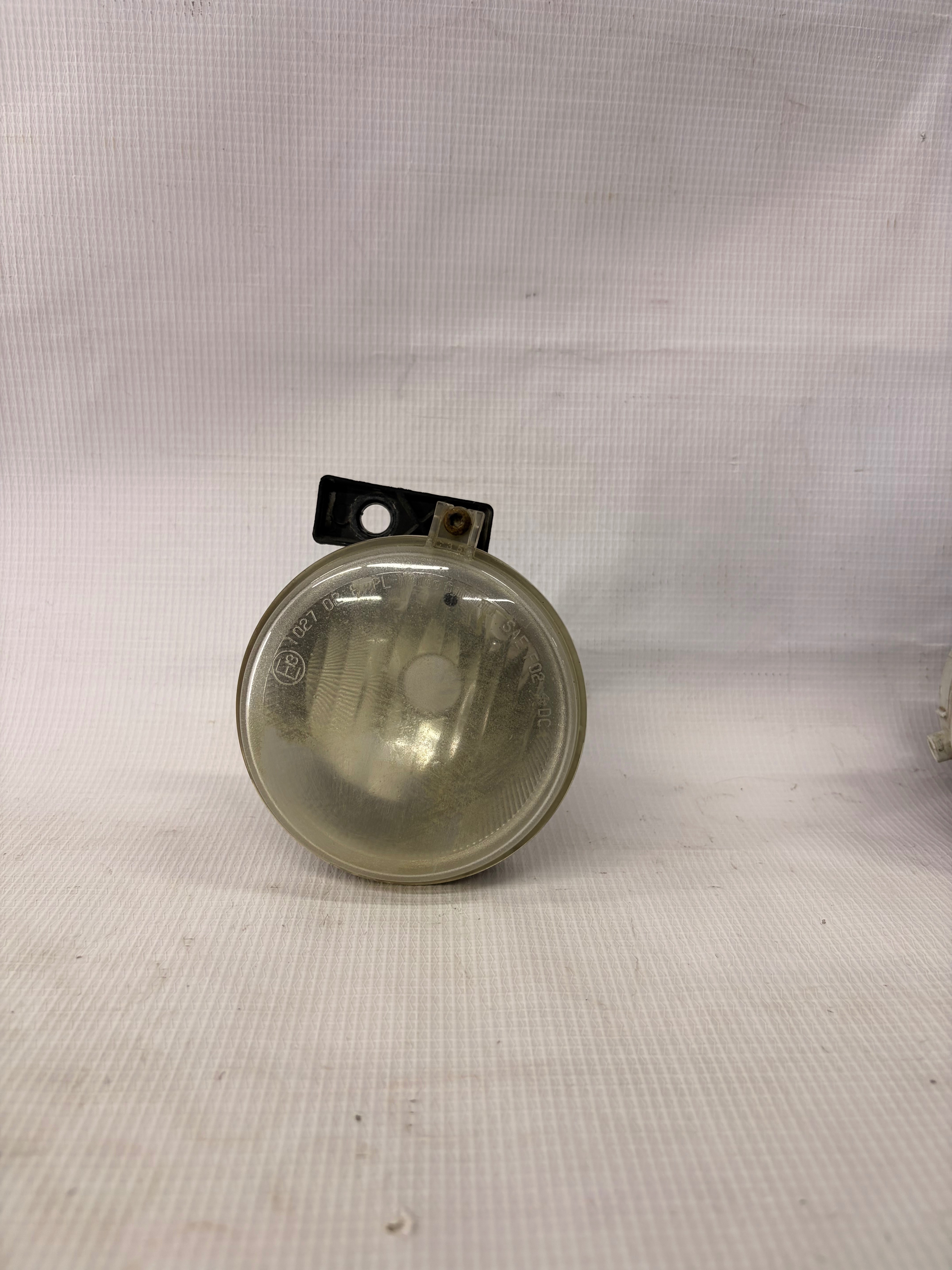 Jeep Liberty 2002 - 2007 Faro Auxiliar Derecho Usado Original