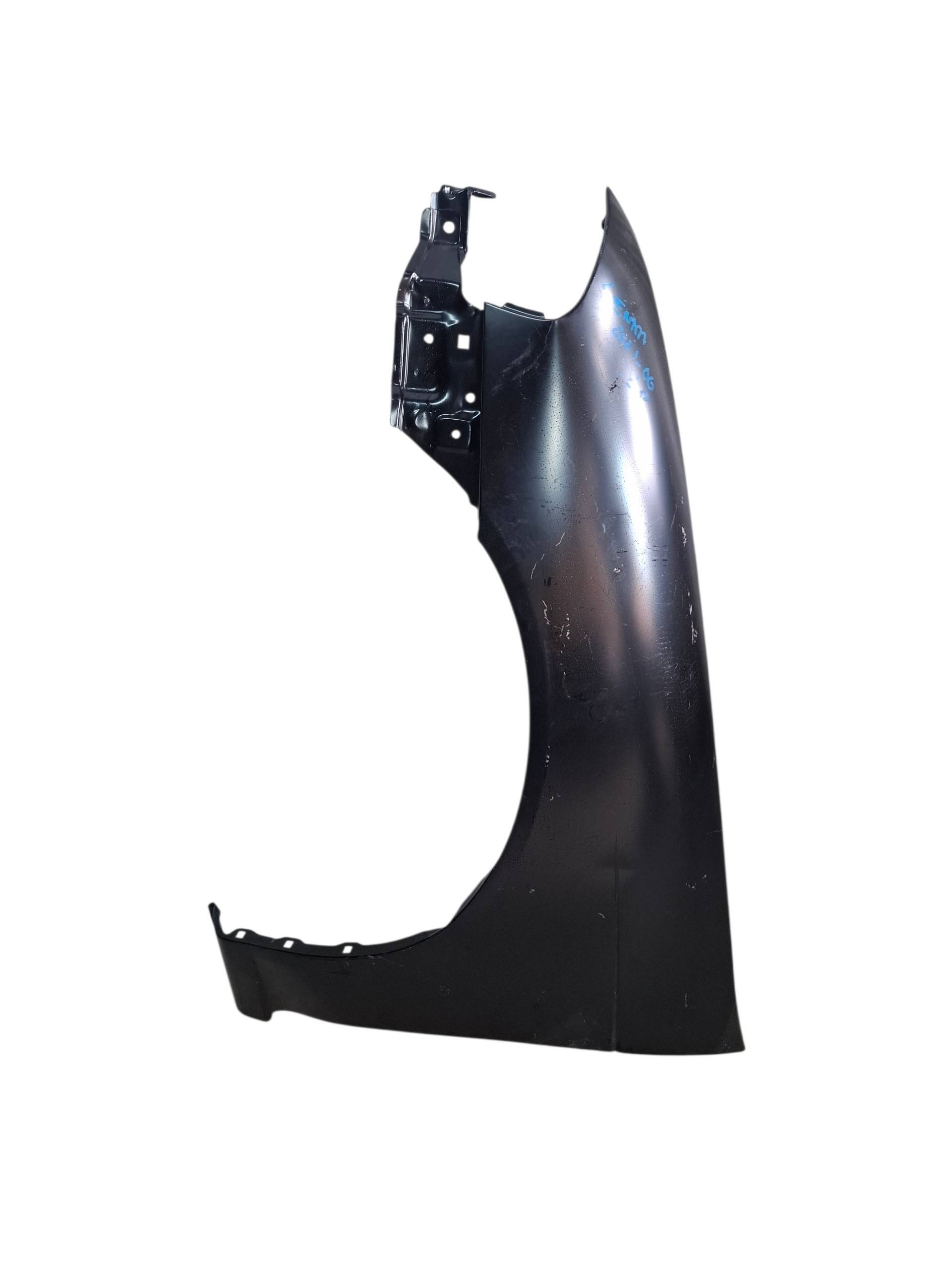 Nissan Sentra 2001 - 2006 Salpicadera Izquierdo Usado Generico