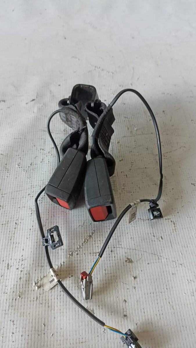 Broche Cinturon Trasera Lhchevrolet Onix 2021-2026 1.0l