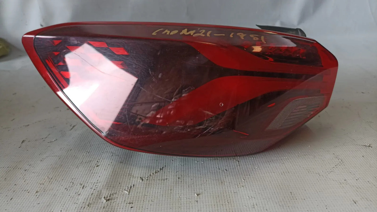 Calavera Lh Chevrolet Onix 2021-2026 Original Usada Izquierdo/conductor Rojo
