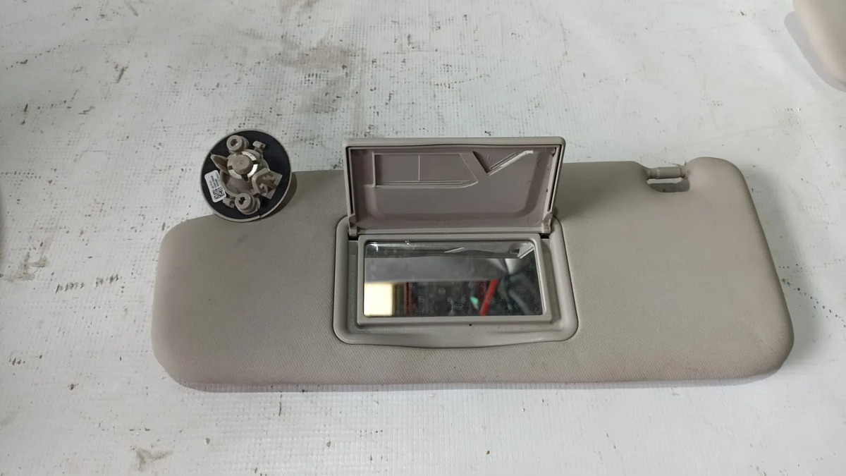 Vicera Lh  C/ Detalle Tapa Chevrolet Onix 2021-2026 1.0l