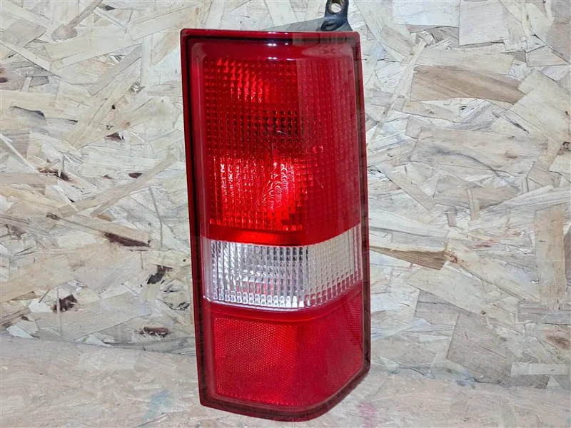 Calavera Exterior Derecho(a) Chevrolet Express Van 2013 5 - vista 1