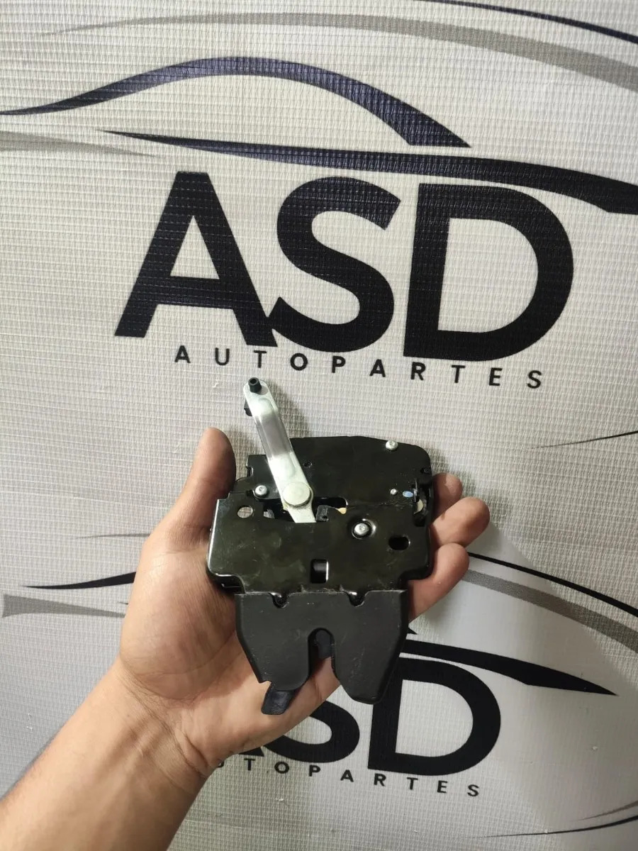 Chapa Cajuela Nissan Versa 2012-2019