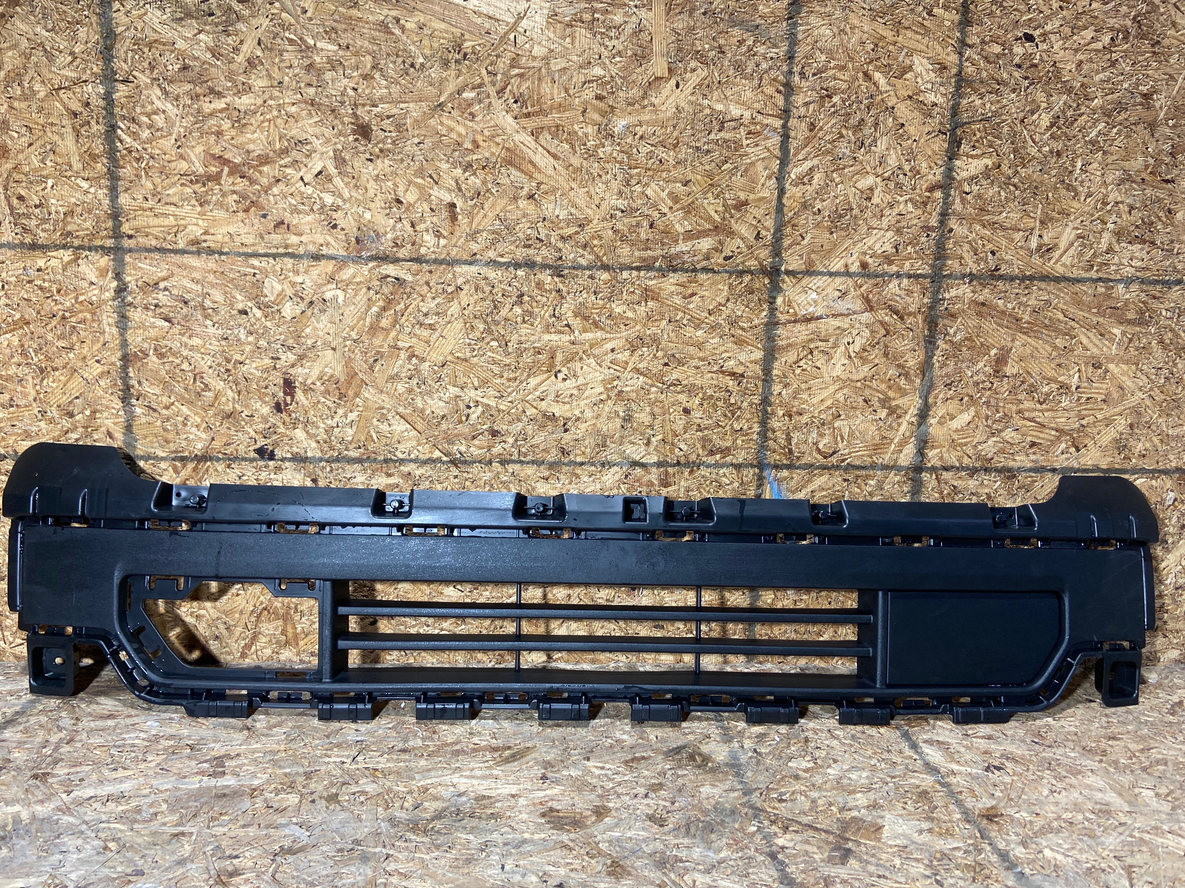 Ford Expedition 2025 - 2026 Rejilla Usado Original